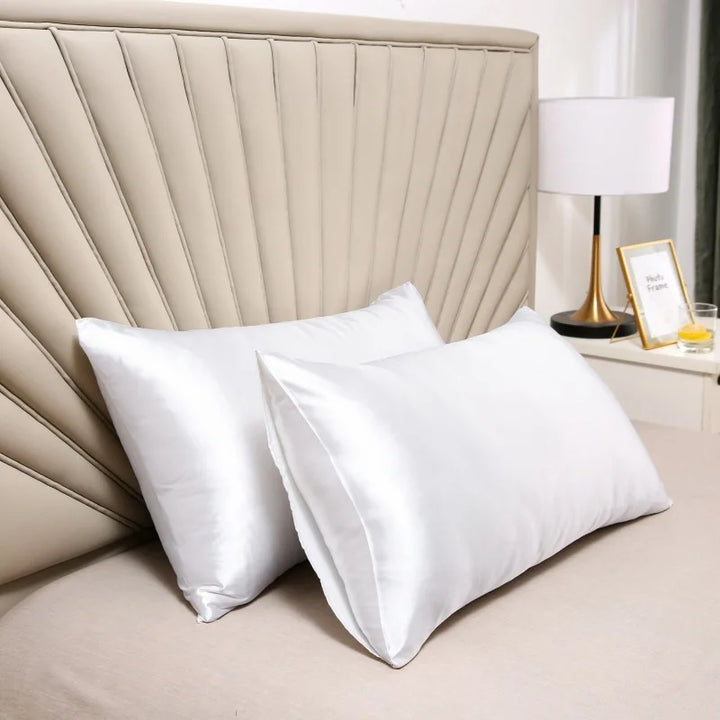 100% Mulberry Silk Pillowcase – Gentle on Skin and Hair