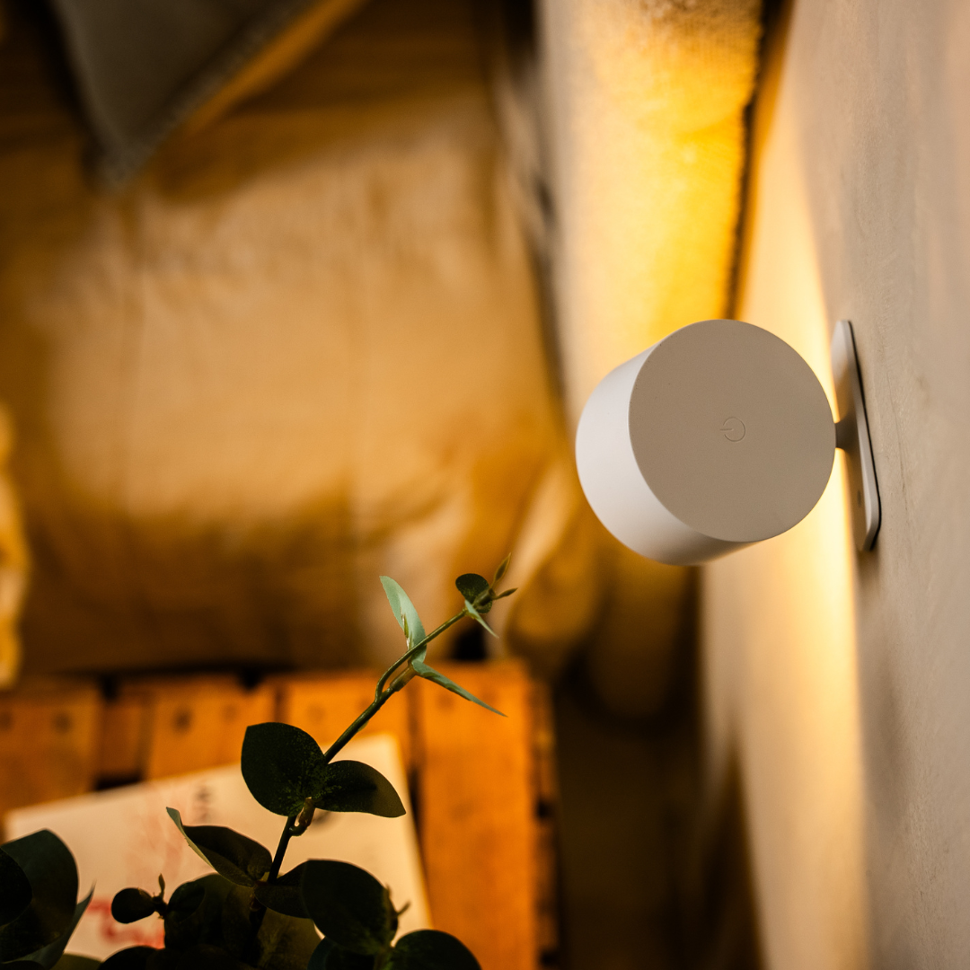 Cordless LED Wall Light with 360° Rotating Head, Touch Dimmer, 3 Colors