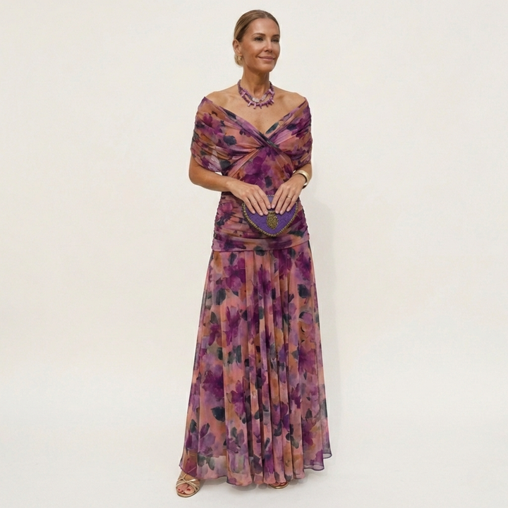 Long, Elegant, Flowing Women's Dress – V-Neck, Refined Design