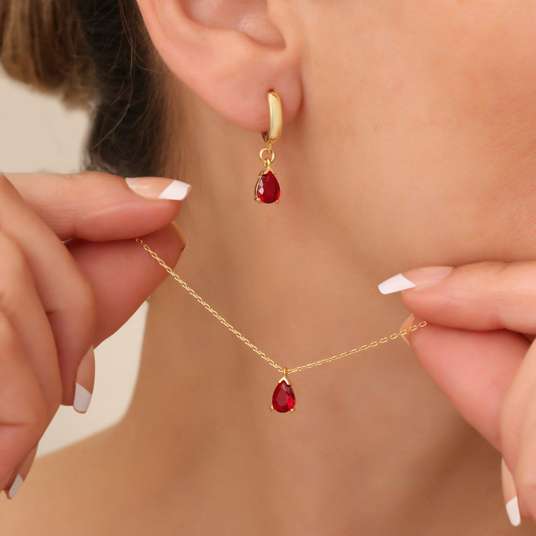 Stylish Garnet Birthstone Jewelry Set - Liora