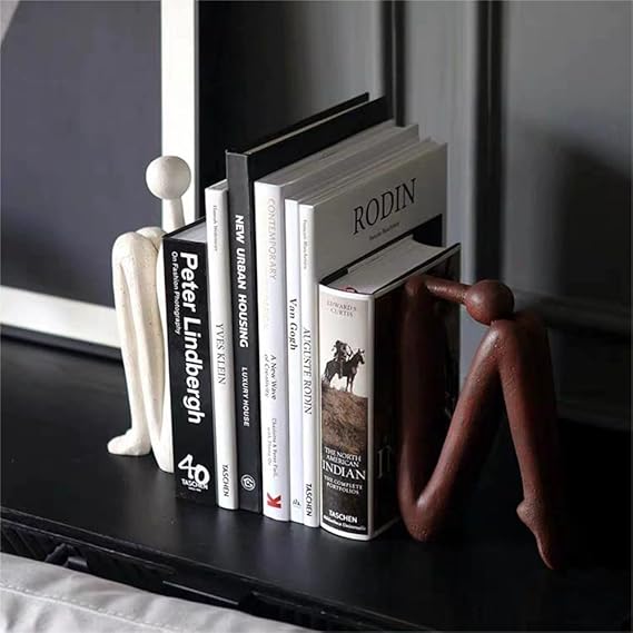Artistic Stand for Style and Structure - Forma
