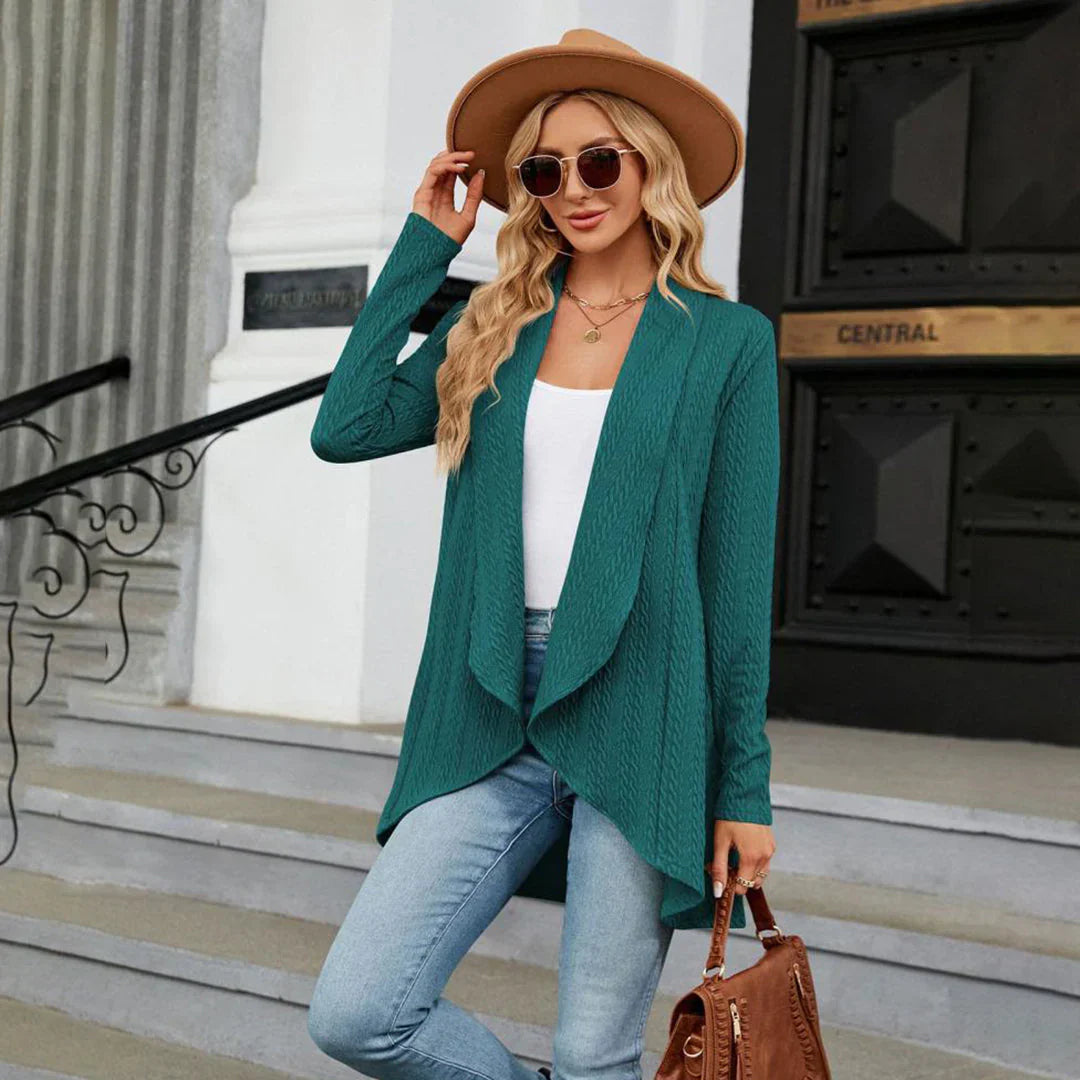 Aurora – Stylish Women's Cardigan for the Autumn Season