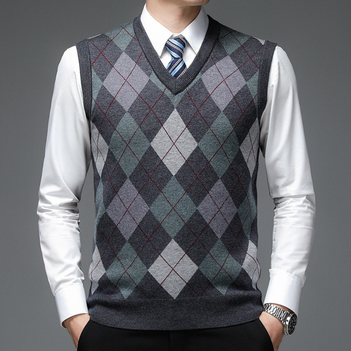 Men's Sweater with Stylish Argyle Pattern - Felix