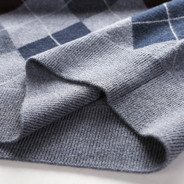 Men's Sweater with Stylish Argyle Pattern - Felix