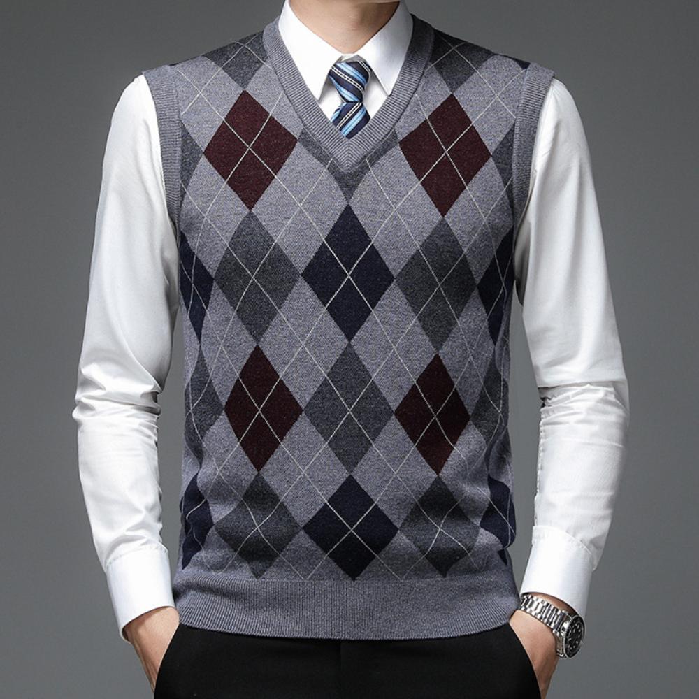 Men's Sweater with Stylish Argyle Pattern - Felix