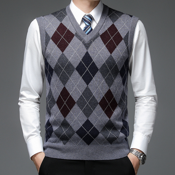 Men's Sweater with Stylish Argyle Pattern - Felix