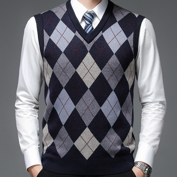 Men's Sweater with Stylish Argyle Pattern - Felix