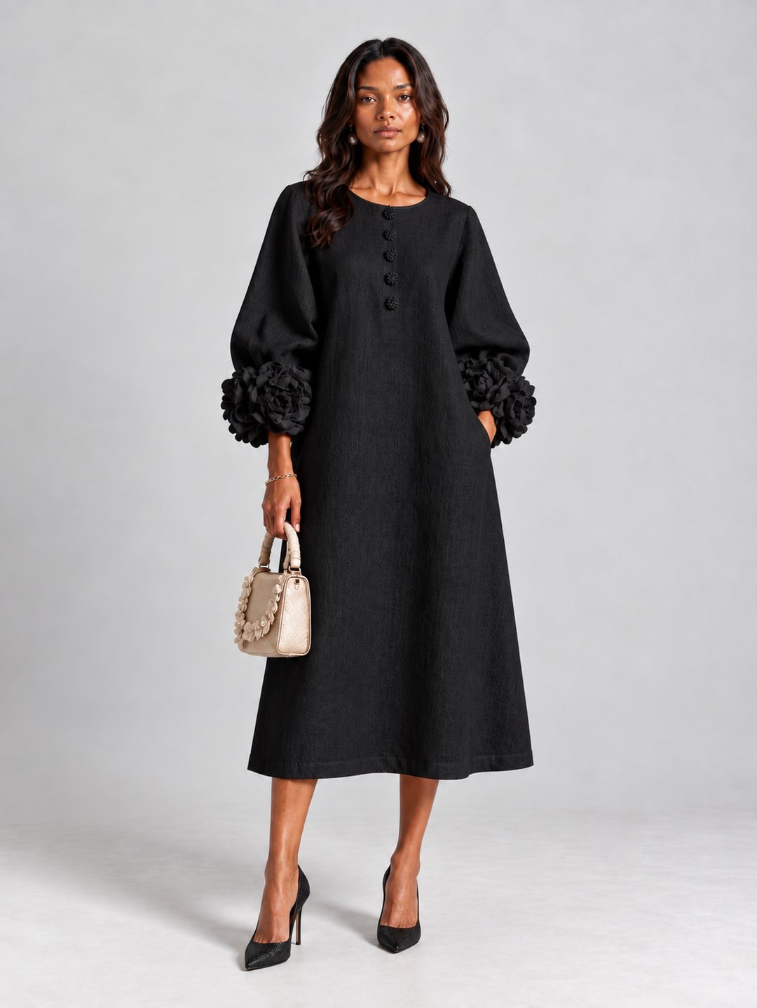 Elegant, Long, Flowing Dress with Balloon Sleeves