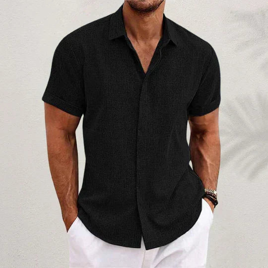 Classic Men's Short-Sleeve Shirt with Button Placket and Flared Collar