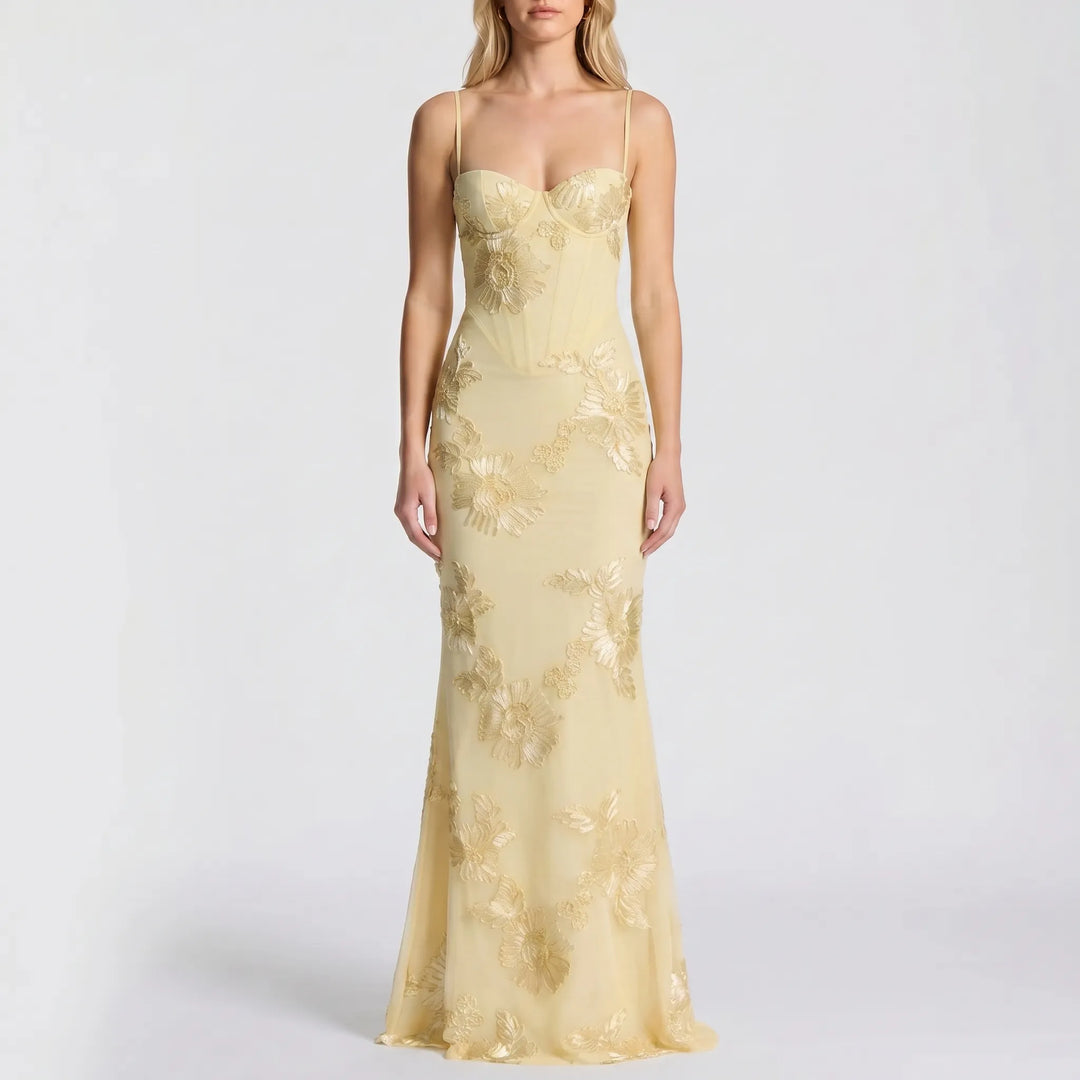 FlorenteFitted Floral Appliqué Maxi Dress