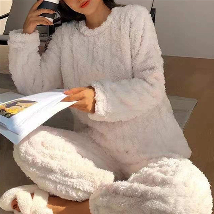 Soft Long-Sleeved Pajamas - Kimberley