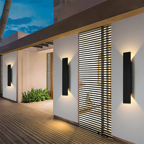 AquaLine LED Outdoor Wall Lamp – Elegant Design with Weatherproof Housing