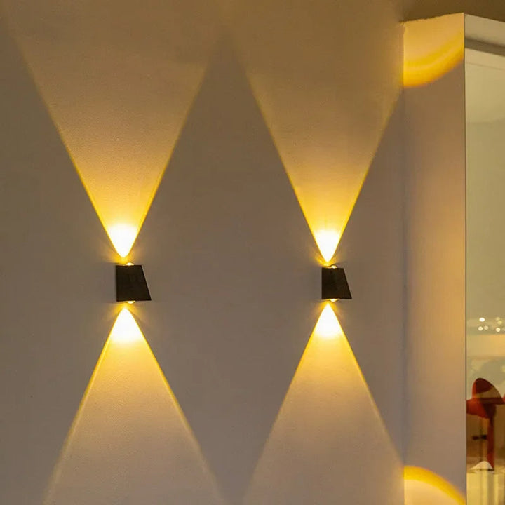 Solar Wall Light | Wireless & Automatic | IP65 Weatherproof