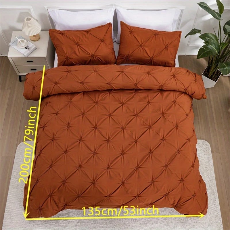 Duvet Cover King with Pintuck Pinch Pleat Design and Matching Pillow Shams California Set
