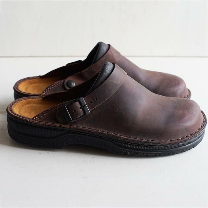 Comfortable Slip-On Clogs: Stylish and Durable