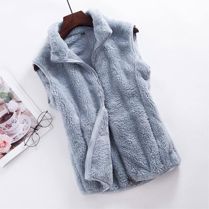 Caithlyn Vest | Warm & Versatile