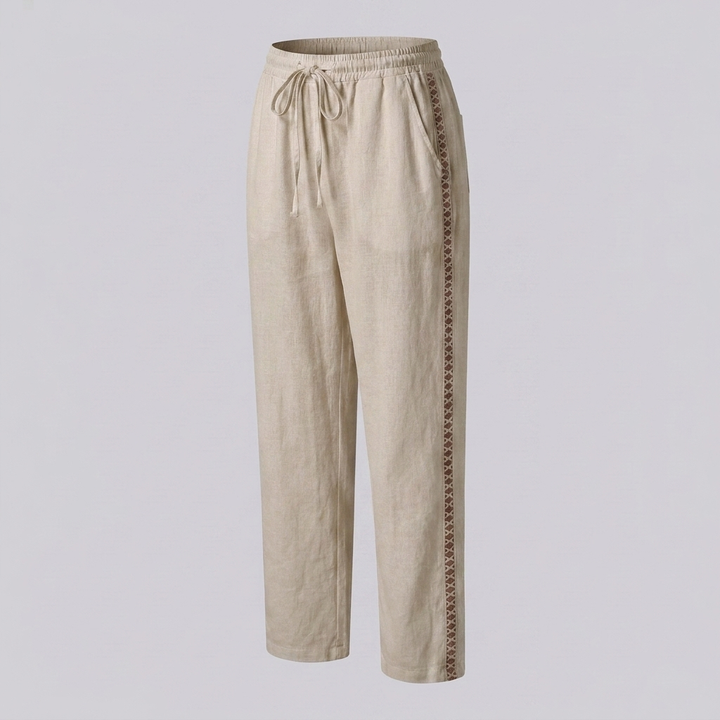 High‑Rise Tapered Pants Bring Everyday Style to Casual Wardrobes