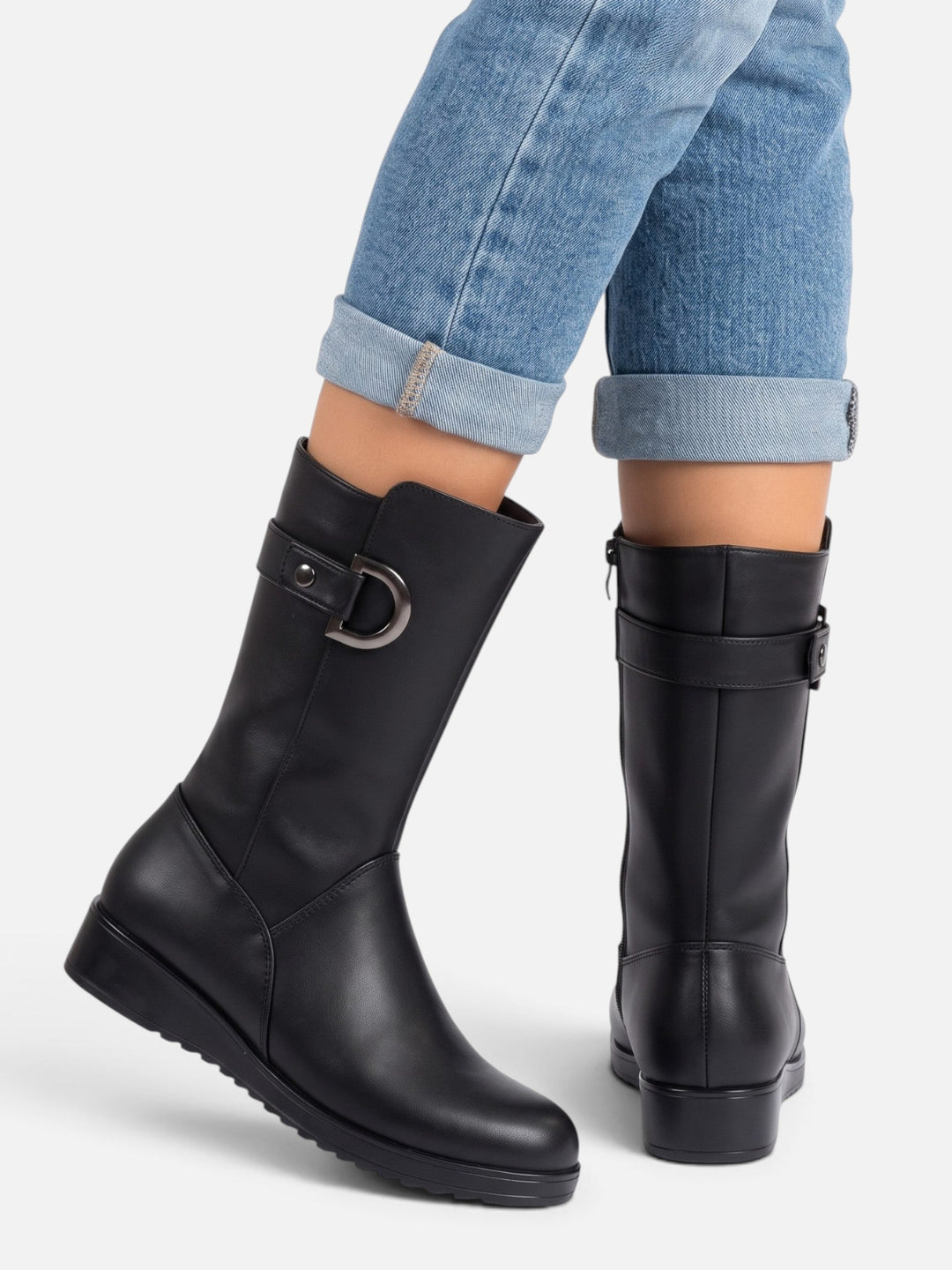 Women's Fur-Lined Boots with Buckle