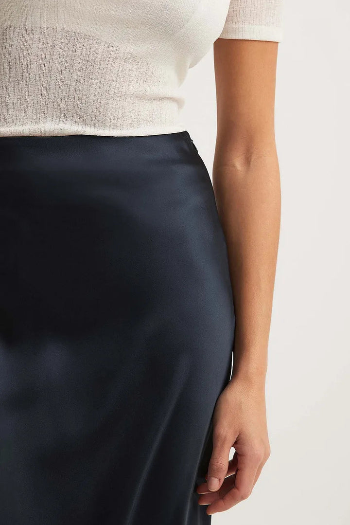 High-Waisted Satin Skirt – Leona